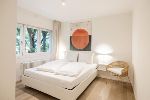 Bed, Bedroom, wardrobe, air conditioner