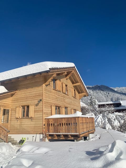 Chalet Villars-Gryon 8pax Cosy Chalet in Ollon