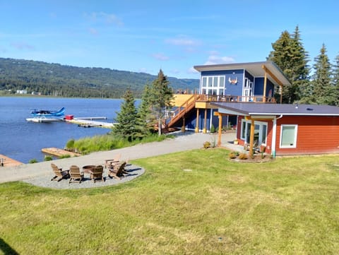 Dockside Cabin - Homer Seaplane Base House in Homer