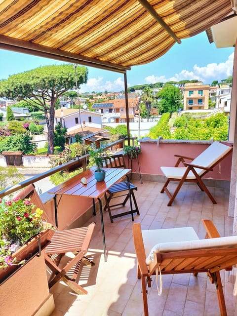 View (from property/room), Balcony/Terrace, Balcony/Terrace, Dining area