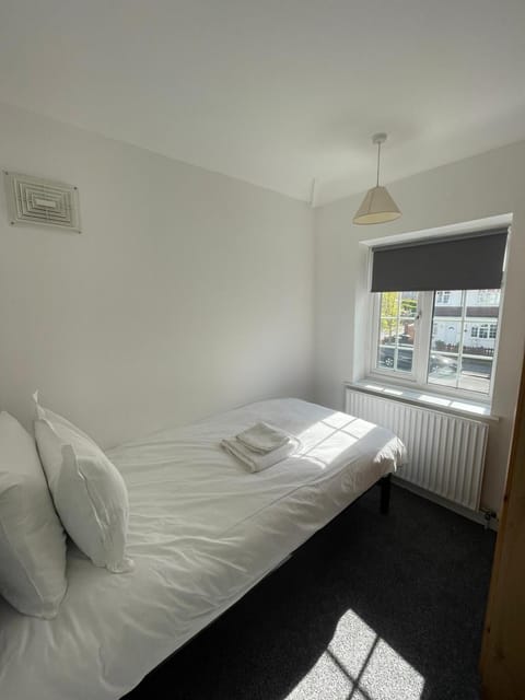 Pitshanger Hububb Stay Bed and Breakfast in London Borough of Ealing