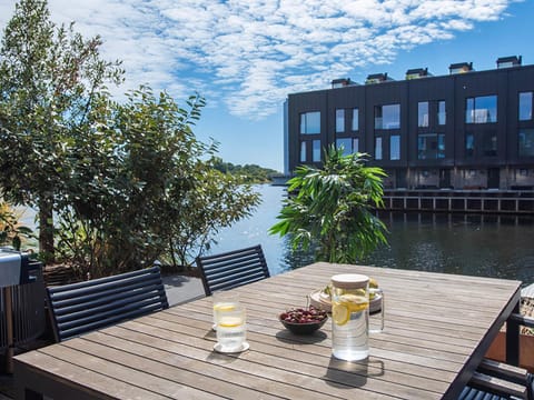 Balcony/Terrace, River view