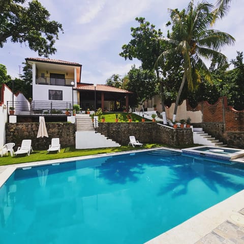 Habitaciones Casa Cuscatlan Vacation rental in La Libertad Department, El Salvador