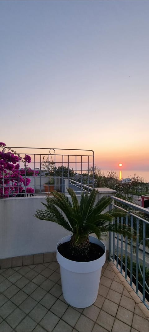 Balcony/Terrace, Sea view, Sunset