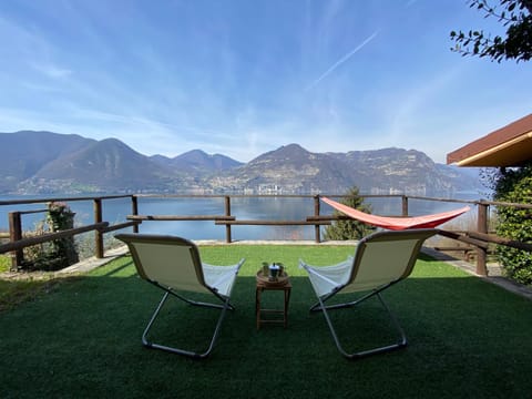 Patio, Nearby landmark, Day, Natural landscape, Garden, Garden view, Garden view, Lake view, Mountain view, sunbed