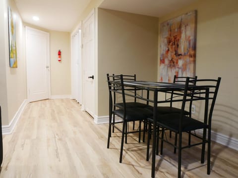 Private Basement, Bath, Living Area In Morrison Vacation rental in Lakewood