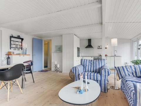 Holiday Home Elain - from the sea in SE Jutland by Interhome House in Sønderborg