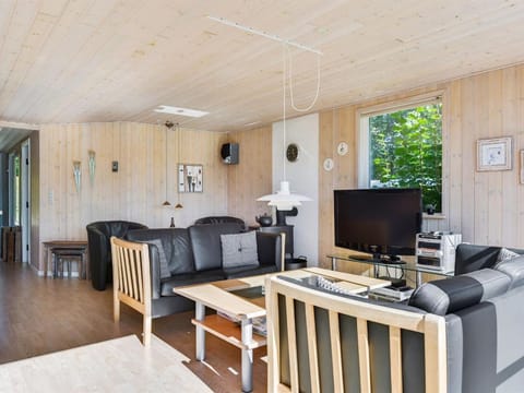 Holiday Home Leandra - 600m from the sea in SE Jutland by Interhome House in Augustenborg