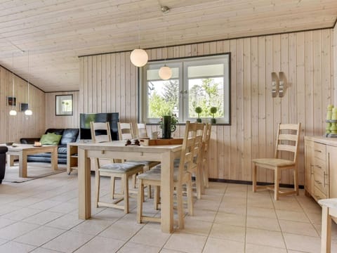 Holiday Home Gylla - 12km from the sea in Western Jutland by Interhome House in Henne Kirkeby