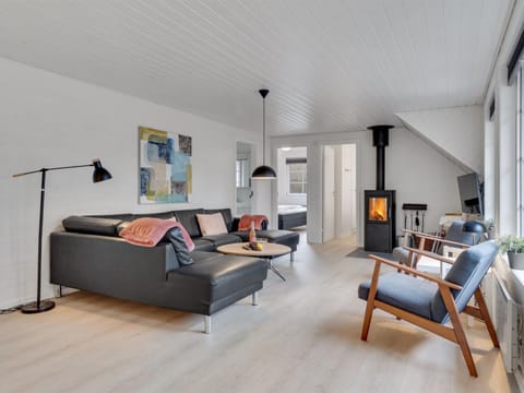 Holiday Home Tyge - 10km from the sea in Western Jutland by Interhome House in Oksbøl