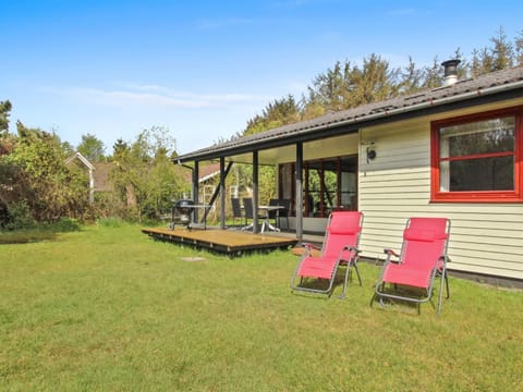 Holiday Home Grette - 1-5km from the sea in Western Jutland by Interhome House in Vejers