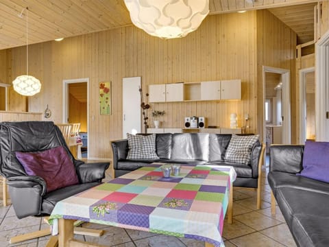 Holiday Home Tyki - 12km from the sea in Western Jutland by Interhome House in Henne Kirkeby
