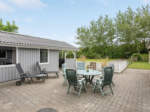 Holiday Home Elizabeth - 400m to the inlet in Western Jutland by Interhome House in Central Denmark Region