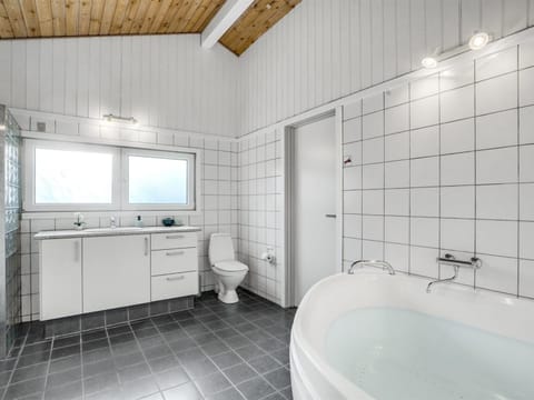 Holiday Home Sulevi - 200m to the inlet in NW Jutland by Interhome Casa in Vestervig