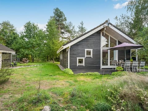 Holiday Home Fiallar - 7-5km from the sea in Djursland and Mols by Interhome House in Central Denmark Region