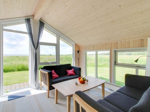 Holiday Home Eske - 200m to the inlet in The Liim Fiord by Interhome House in Brovst