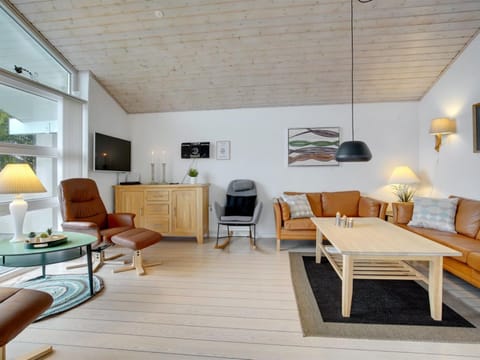 Holiday Home Albina - 600m from the sea in NW Jutland by Interhome House in Lønstrup