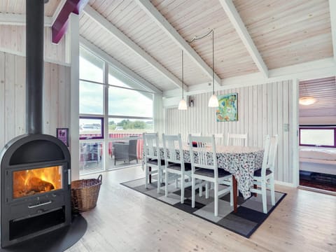 Holiday Home Bertie - 700m from the sea in NW Jutland by Interhome House in Hirtshals