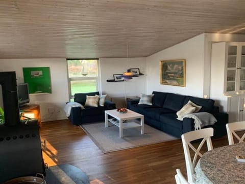 Holiday Home Andersen - 600m from the sea in NW Jutland by Interhome House in Hirtshals