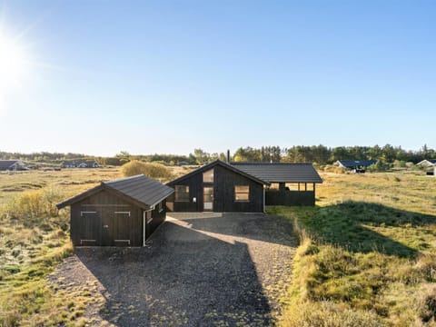 Holiday Home Finna - 1km from the sea in NW Jutland by Interhome House in Hirtshals