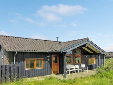 Holiday Home Emma - 700m from the sea in NW Jutland by Interhome House in Hirtshals