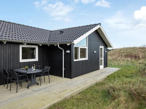 Holiday Home Frejdis - 1-1km from the sea in NW Jutland by Interhome House in Hirtshals