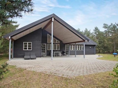 Holiday Home Beka - 500m from the sea in NE Jutland by Interhome House in Västra Götaland County