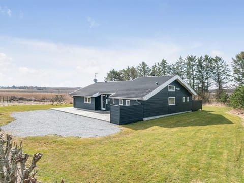 Holiday Home Hampus - 500m from the sea in NE Jutland by Interhome House in Frederikshavn