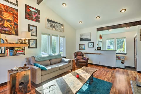 Bellingham Vacation Rental with Private Deck House in Bellingham