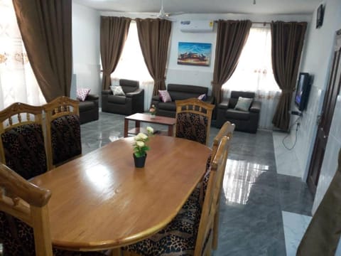 Executive 2 Bedrooms Apartment Condo in Kumasi