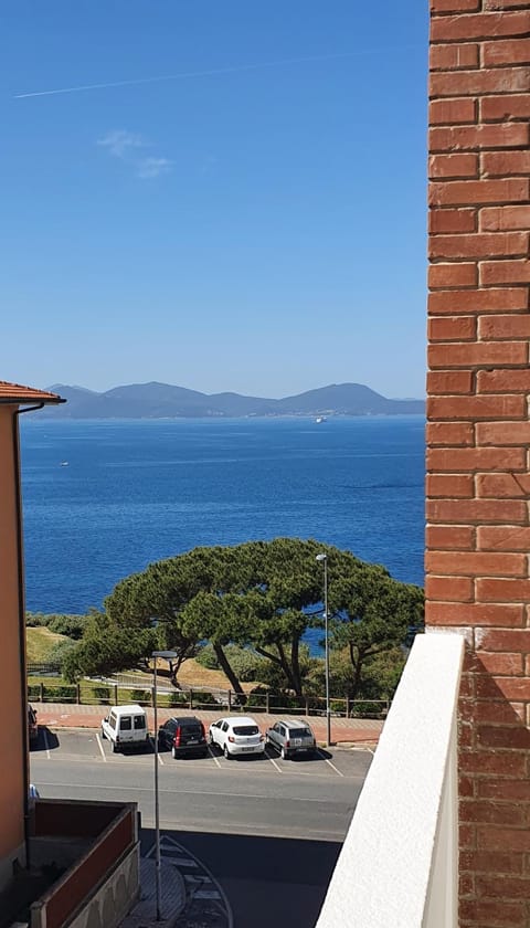 Sea view, Parking