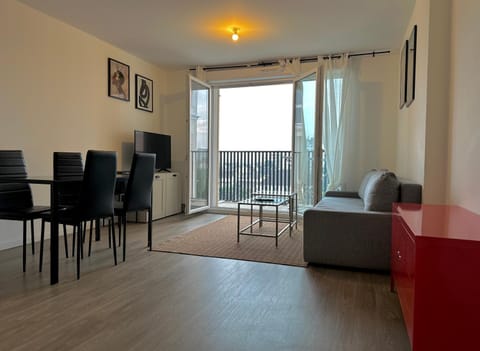 T3 65 m2 avec parking 15 mns Paris by immo kit bnb Apartment in Gagny