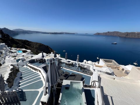 Patio, Balcony/Terrace, Landmark view