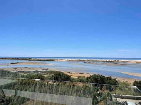 The Beach House Roof Apartment in Vila Nova de Cacela