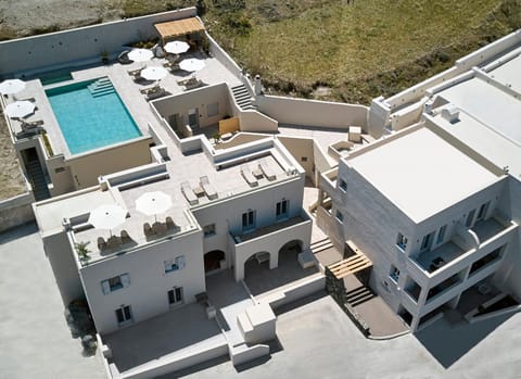 Mayu Suites Apartahotel in Pyrgos Kallistis