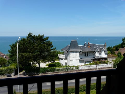 Property building, Sea view