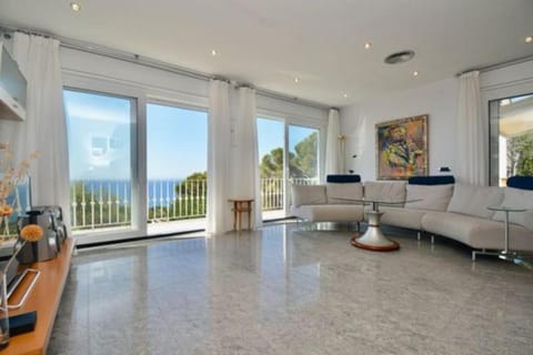 Villa en Platja de Aro with pool 450m from the beach Villa in Platja d'Aro