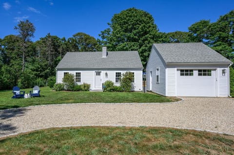 31 Bayview Street Chatham Cape Cod- -The Way Home Haus in Chatham