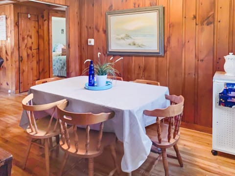 6 Locust Street South Yarmouth Cape Cod- -Timeless Memories House in South Yarmouth