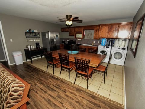 dishwasher, minibar, pet friendly, stove, toaster, washing machine, dryer