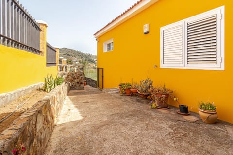 Flatguest Villa Mayca House in Palmas de Gran Canaria