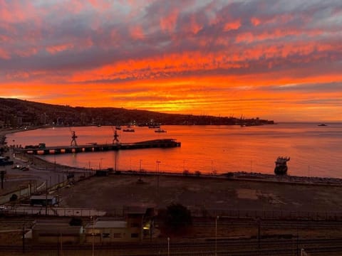 HOM I 2D2B Depto TOP1 Terraza con Vista al Mar Valparaíso 0308 Apartment in Valparaiso