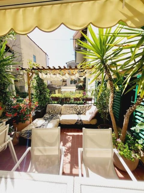 Spring, Balcony/Terrace