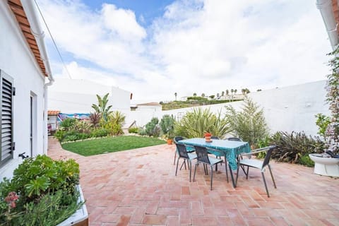 Peaceful, spacious & stylish, a real home! Casa in Budens