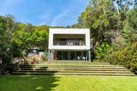 The Pavilions at Pearl House in Patonga