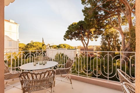 Balcony/Terrace, Dining area