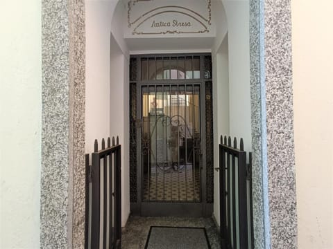 Property building, Facade/entrance
