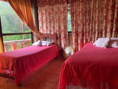 Hostal Villa del Rio Bed and Breakfast in Quindio, Colombia