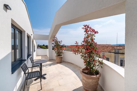 Day, Balcony/Terrace