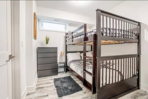 Photo of the whole room, Bedroom, bunk bed